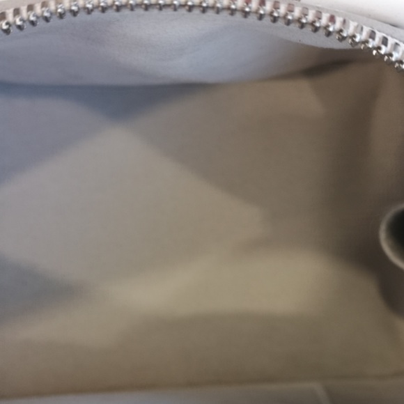 Authentic Louis Vuitton Alma BB - Picture 6 of 6